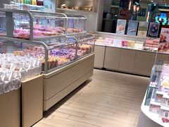 面包甜点陈列柜-好利来(龙首印象城店)