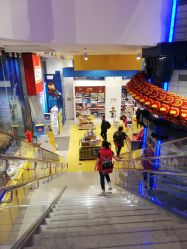 -乐高品牌旗舰店(人民广场店)