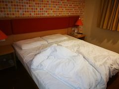 -如家酒店(武汉长江大桥钟家村地铁站店)