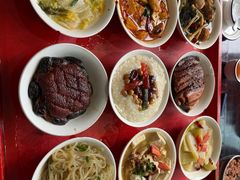 -蓝田九大碗民俗食府(蓝田店)
