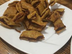 -溢心园香河肉饼总店