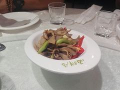 -赶海部落海鲜城(海阳路店)