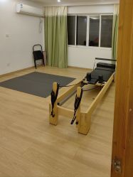 -依灵瑜伽普拉提连锁