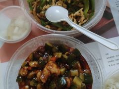 宫爆鸡丁-刘胖子家常菜·蹄花焖藕(兴业店)