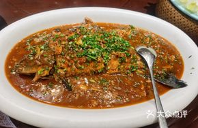 Dry-Braised Large Crucian Carp from Qiandao Lake