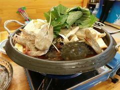 -青瓦餐厅·生鱼片·韩园烤肉(西塔店)