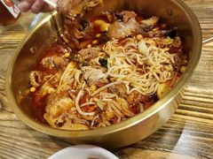 -老街称盘麻辣烫(东营万达金街店)