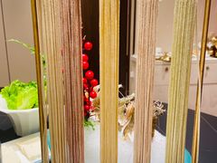 -鼎泰亨·海鲜牛肉餐厅(滨江店)