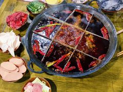 -正南齊北重庆老火锅(光华村直营店)