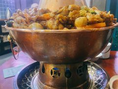 什锦碳烤牛蛙火锅-炉小二铜锅牛蛙•川湘菜(三里屯店)
