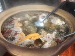 连州果园鸡-威邵鸡煲(西华路总店)
