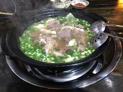-乐山食古香跷脚牛肉