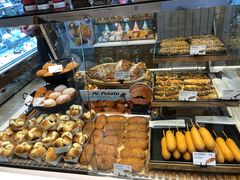-巴黎贝甜(常德路店)