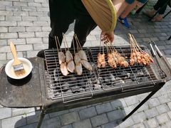 -小草屋轰趴馆别墅派对新场团建家庭聚会