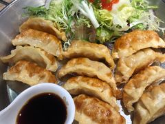 煎饺子-炒码先生·韩餐炸鸡披萨(西塔店)
