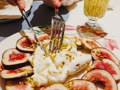 无花果布拉塔芝士-伊斯坦布尔土耳其清真咖啡餐厅