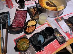 秘制鲜牛腩鸳鸯锅-今日炊牛·潮汕牛肉火锅(华采天地店)