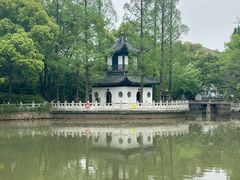 -汇龙潭