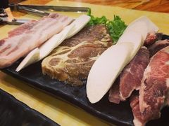 -牛信亭韩国料理·炭火烤肉(紫藤路店)