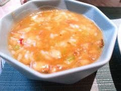 招牌小龙虾红汤泡饭-蜜桃花开·中西融合菜E&W(南长街店)