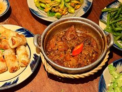 -Cuc Gach Quan Restaurant