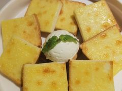 -西湖书堤(平湖八佰伴店)