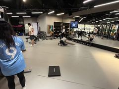 -超级猩猩健身·私教(上海体育场店)