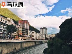 -钢管厂五区小郡肝串串香火锅(人民广场店)
