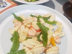 -一家人(凯旋路店)