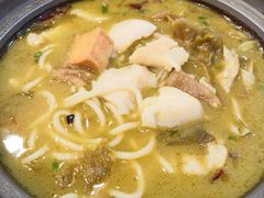 -周鱼小馆石锅酸菜鱼(活力汇店)