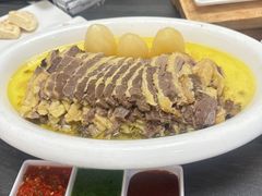 -白鹿苑蒙餐(鄂温克宾馆店)