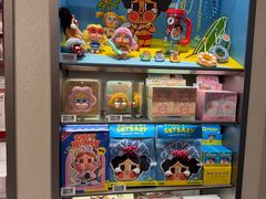 -泡泡玛特POPMART (北京超极合生汇店)