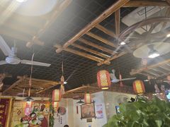 -靠山屯东北农家菜(八龙桥雅苑店)