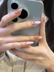 -Lucky girl建构养甲·中式翘睫专业店