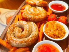 莫斯科风味烤盘肠配酸菜-莫斯科餐厅