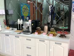 -茂菊口腔连锁(浦东南路店)