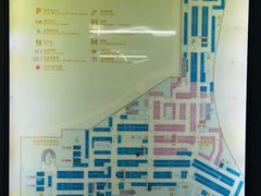-中庚漫游城停车场
