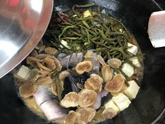 -屯老二农家铁锅炖·行业领军者(梅江店)