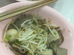 -榮泰米粉湯(Left Shop)