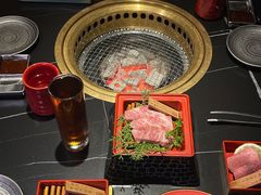 -山川小町·极番烧肉(新地假日广场店)