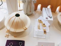 -LADY FAFA(巨鹿路陕西南路路口店)