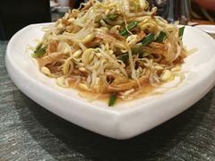 韭黄豆芽炒肉丝-榆味拼三鲜(怀德路店)