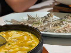 -楚山晓·湖北菜(武汉光谷K11店)