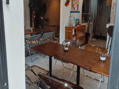 -Fridi Patisserie Cafe