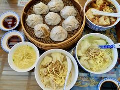 -笑来喜馄饨小笼工坊店(湖滨街店)