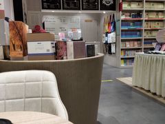 -钟书阁(群光广场店)