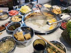 牛立方-老成都市井火锅阿泥頭火锅公司(海宁长安佳源中心广场店)