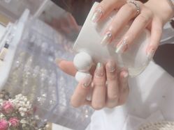 -尤米一站式美甲美睫