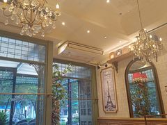 -玛格萝妮比萨屋(四平店)