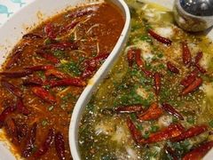 -姚姚酸菜鱼·金戈戈香港豉油鸡(喜荟城联名店)